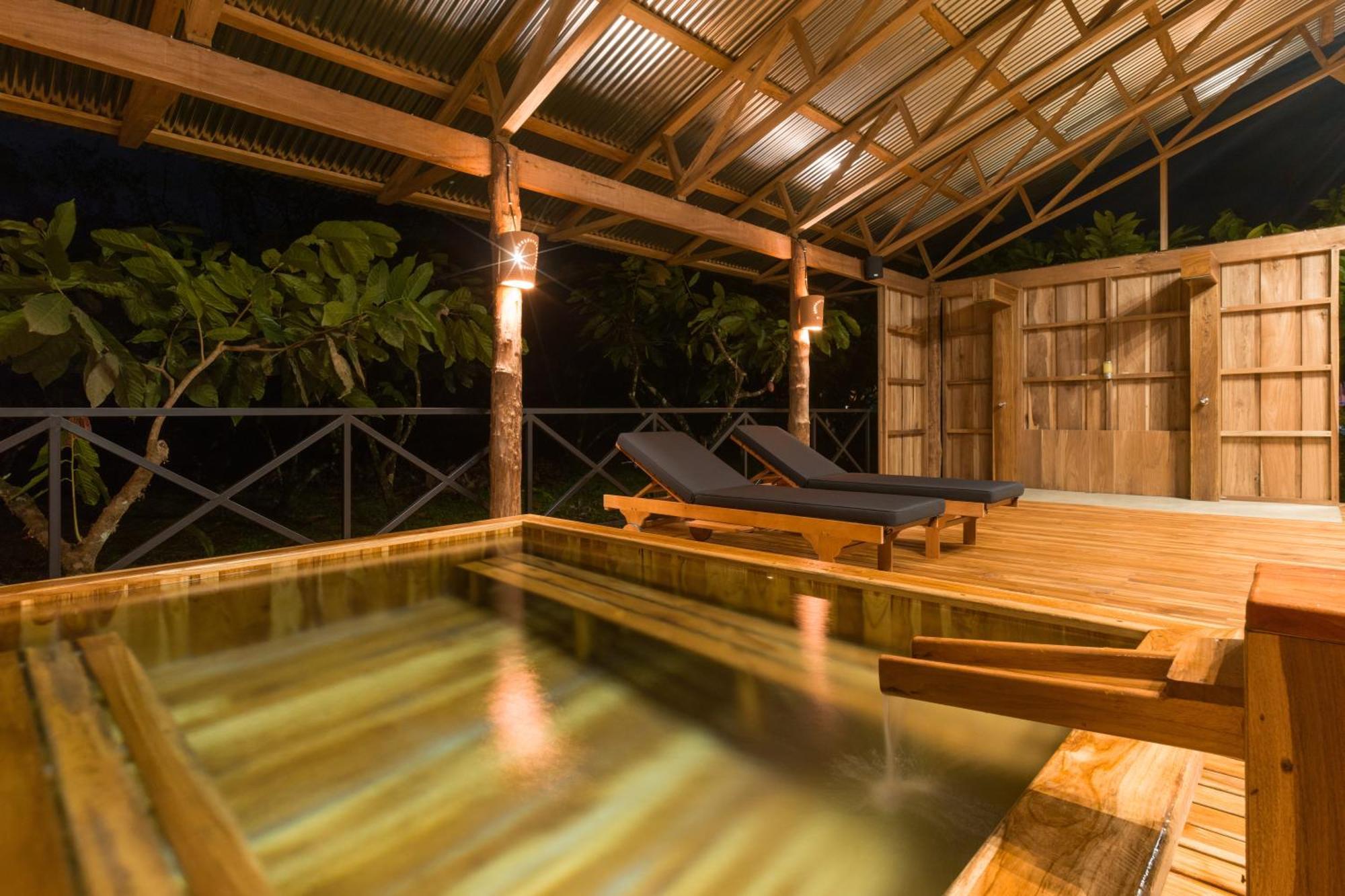 Finca Amistad Cacao Lodge Bijagua Esterno foto